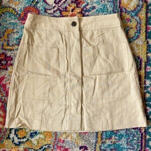 NWT Banana Republic lightweight skirt. Size 6